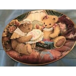 The Franklin Mint Sue Willis Oval Plate Friends are‎ Fur-ever Teddy Bears